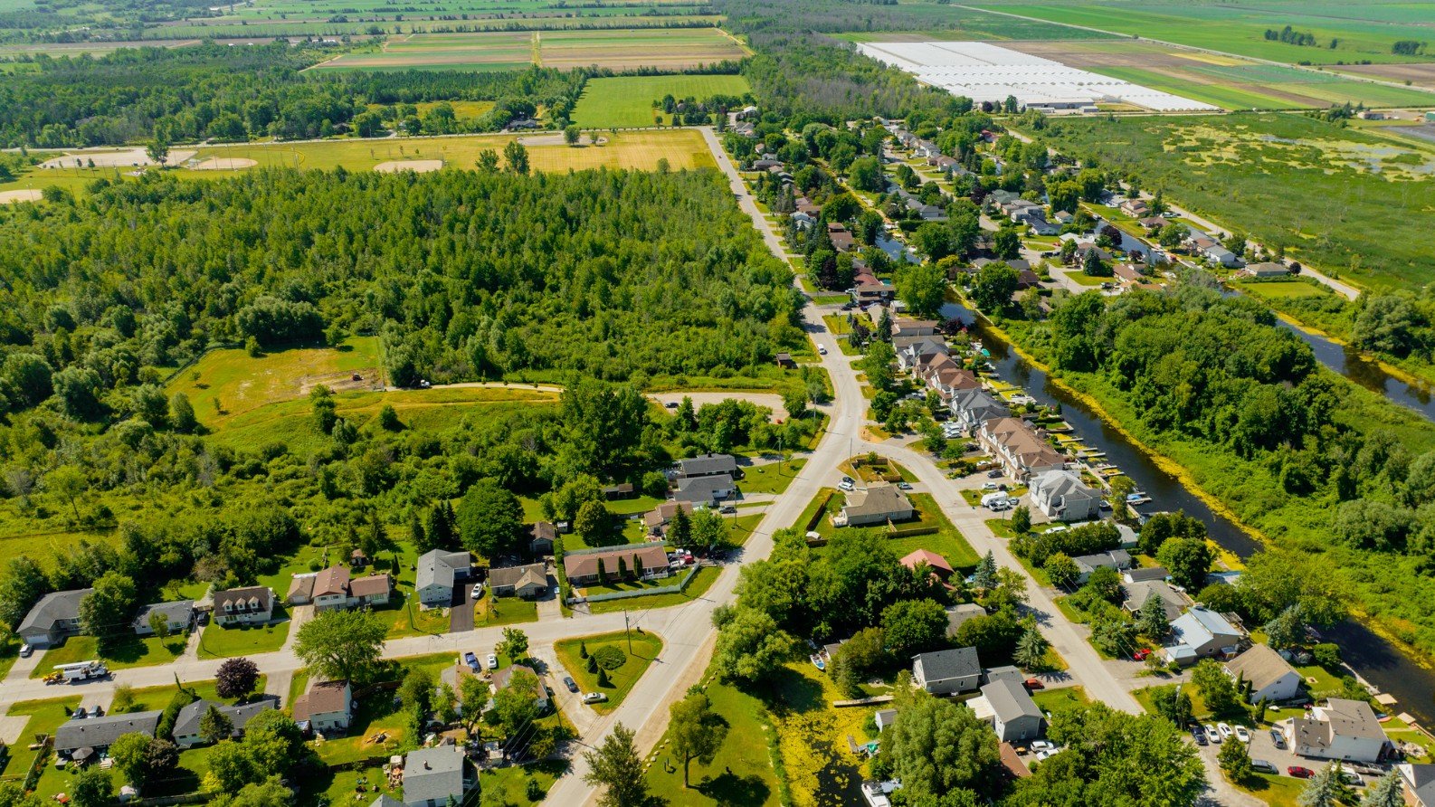 Small town in rural Ontario