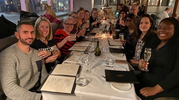 group of doctors at OMA district 8 dinner